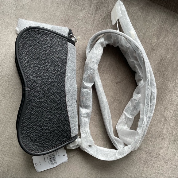 NWT Coach Black wavy Dinky Bag - Picture 6 of 8